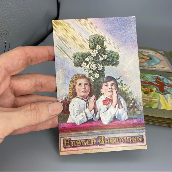 Antique Postcard Album with 40 Easter Greetings Postcards - Picture 12 of 16